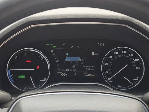 Used 2022 Toyota Avalon Limited FWD image 12