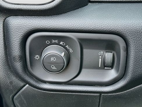 Used 2026 RAM 2500 Big Horn AWD/4WD image 17
