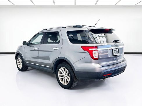 Used 2013 Ford Explorer XLT FWD image 6