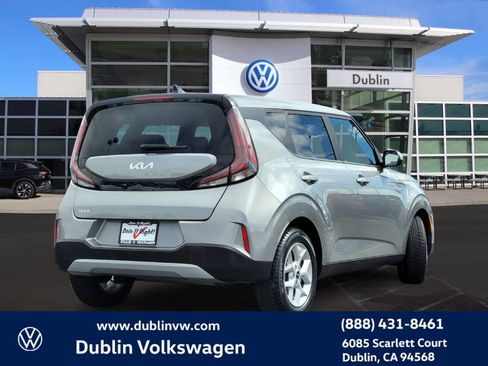 Used 2023 Kia Soul LX w/ Option Group 015 image 4