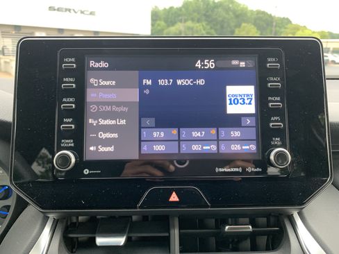 Used 2022 Toyota Venza XLE AWD/4WD image 23