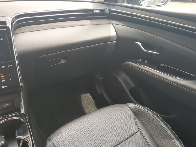 Used 2024 Hyundai Tucson Limited FWD image 17