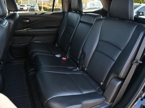 Used 2022 Honda Pilot EX-L image 11