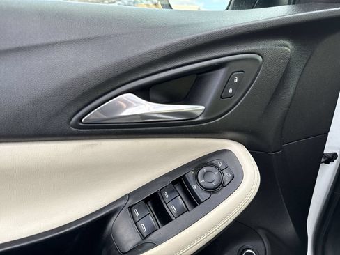 Used 2023 Buick Encore GX Select FWD image 13