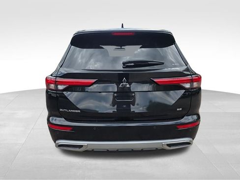 Used 2022 Mitsubishi Outlander SE AWD/4WD image 5