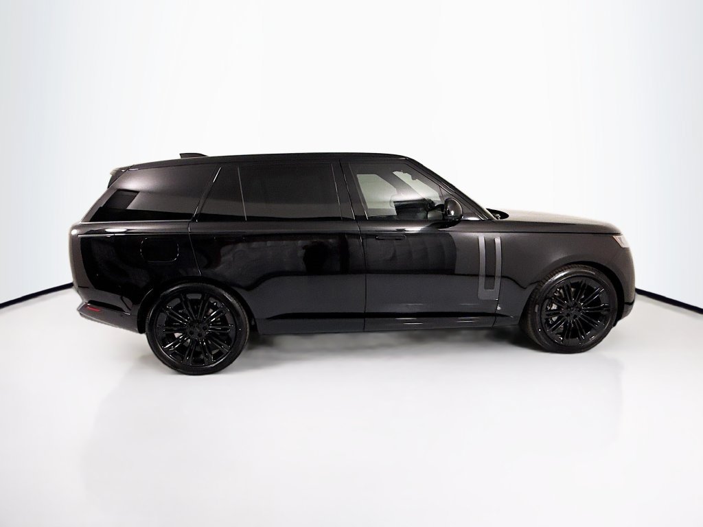 New 2026 Land Rover Range Rover Long Wheelbase SE AWD/4WD image 4