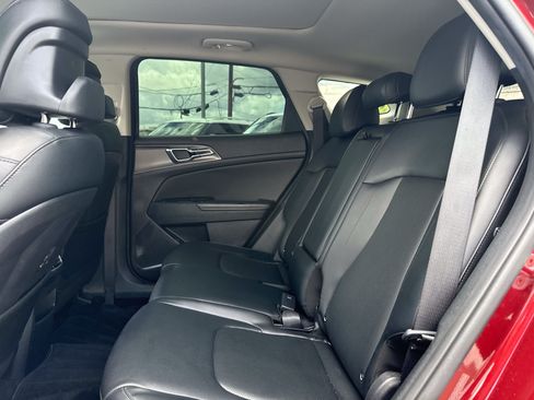 Used 2023 Kia Sportage SX FWD image 14