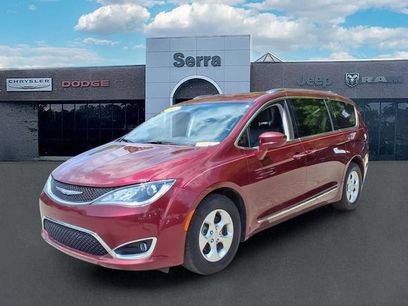 Used 2017 Chrysler Pacifica Touring-L Plus