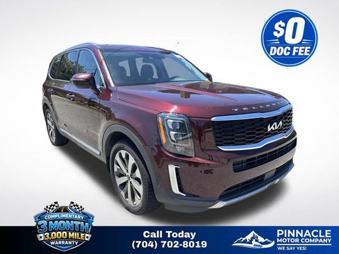 Used 2022 Kia Telluride EX w/ EX Premium Package FWD image 1