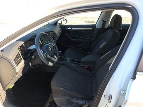 Used 2019 Volkswagen Jetta S w/ Driver Assistance Package image 6