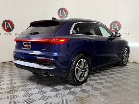 Used 2025 Audi Q5 Prestige AWD/4WD image 8