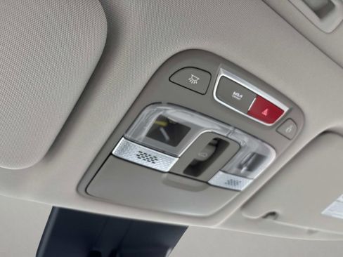 New 2025 Kia Telluride S image 28