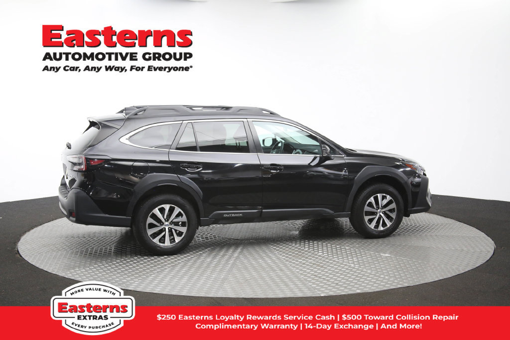 Used 2023 Subaru Outback Premium AWD/4WD image 42