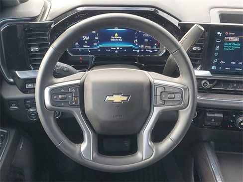 Used 2024 Chevrolet Silverado 3500 LTZ w/ LTZ Premium Package image 15