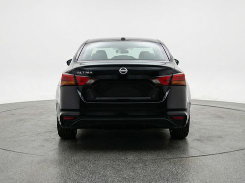 Used 2025 Nissan Altima 2.5 SV image 7