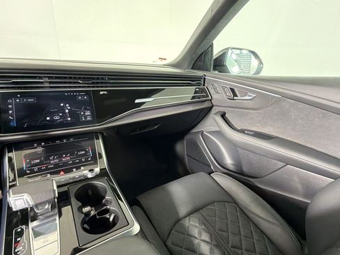 Used 2025 Audi SQ8 Prestige image 29