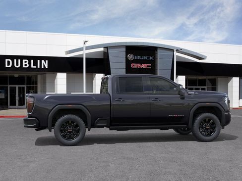 New 2026 GMC Sierra 2500 AT4 w/ AT4 Premium Plus Package AWD/4WD image 30
