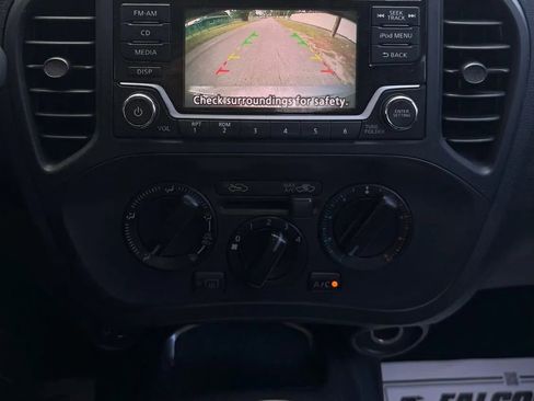 Used 2017 Nissan Juke S image 10