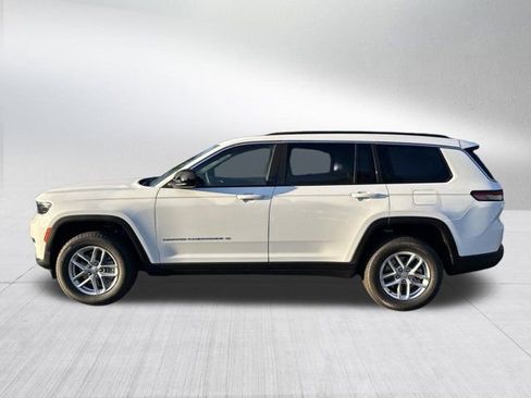 New 2025 Jeep Grand Cherokee L Laredo image 8
