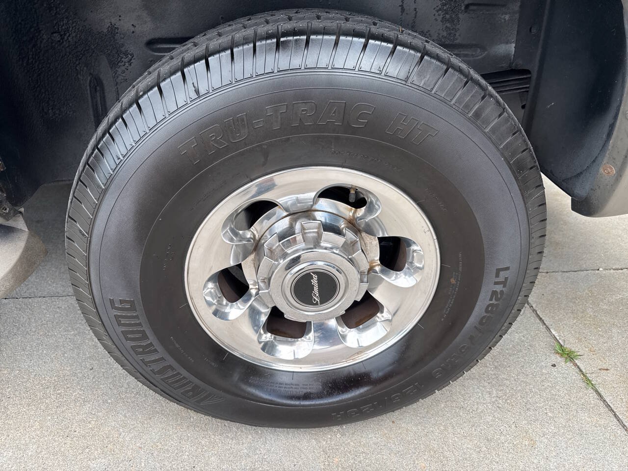 Used 2004 Ford Excursion Limited AWD/4WD image 27