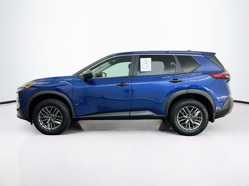 Used 2023 Nissan Rogue S AWD/4WD image 4