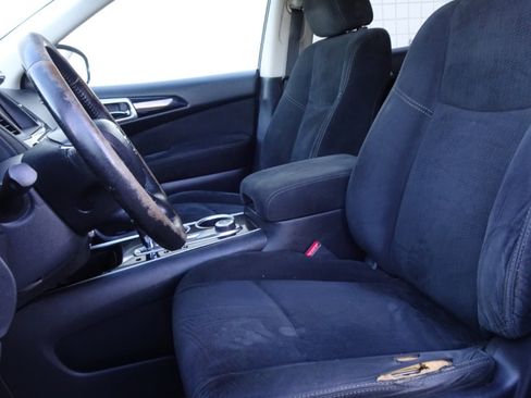 Used 2013 Nissan Pathfinder SV image 11