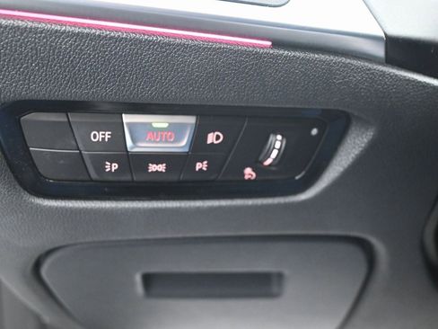 Used 2022 BMW i4 eDrive40 w/ Premium Package image 23