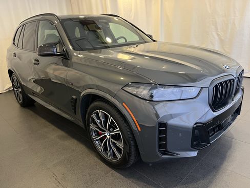 Used 2025 BMW X5 M60i image 7