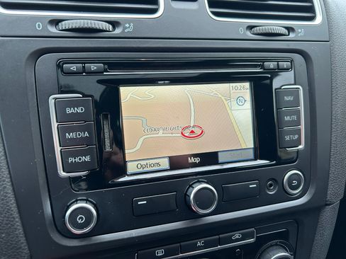 Used 2012 Volkswagen Golf TDI image 13