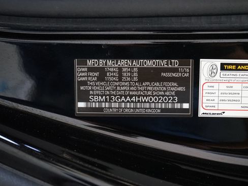 Used 2017 McLaren 570S RWD image 32