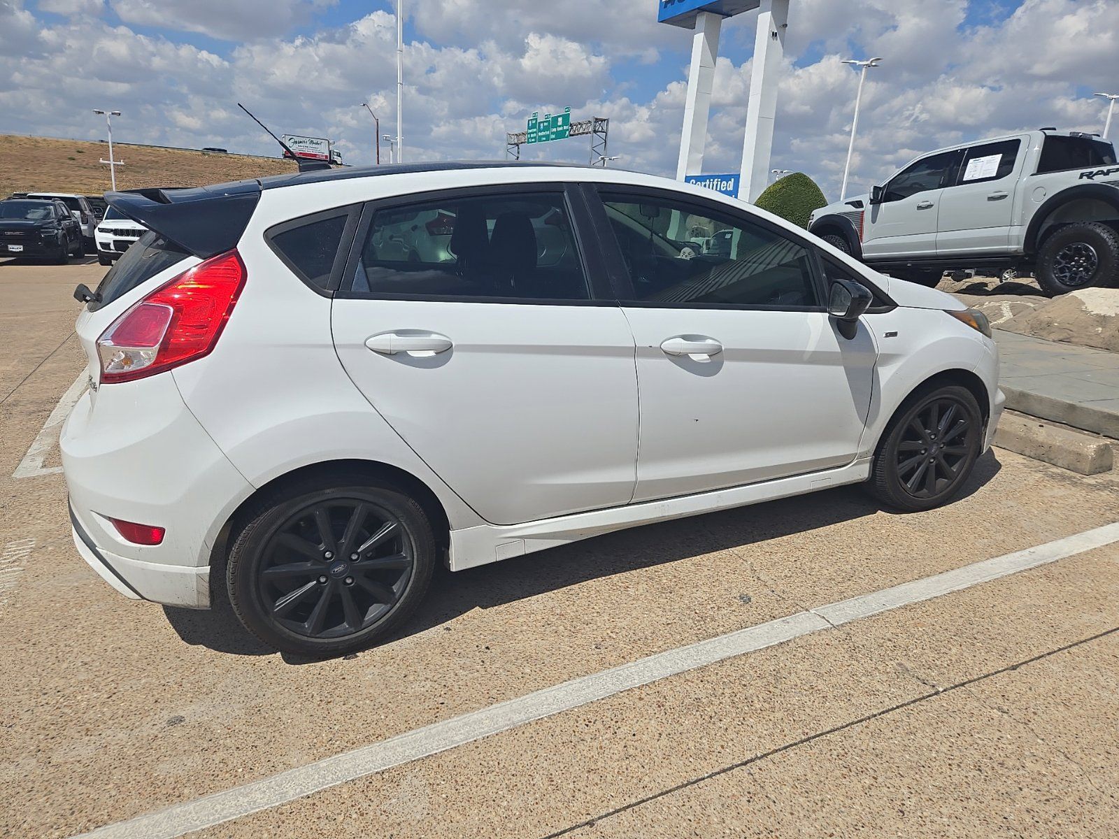 Used 2019 Ford Fiesta ST-Line FWD image 8