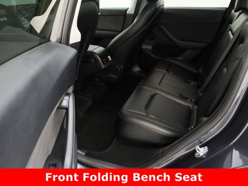 Used 2024 Tesla Model Y Long Range image 27