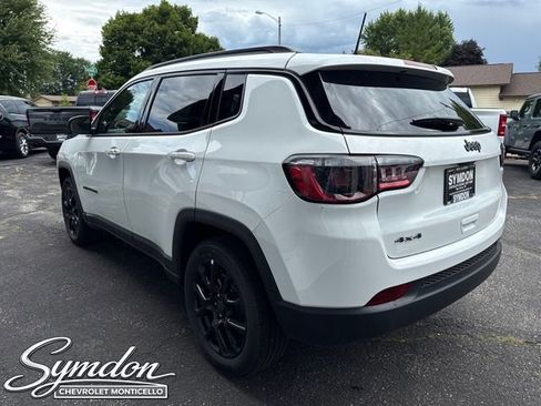 New 2025 Jeep Compass Latitude w/ Altitude Special Edition AWD/4WD image 6
