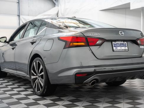 Used 2022 Nissan Altima 2.5 SR FWD image 7