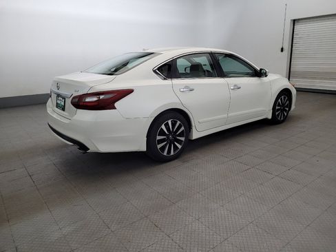 Used 2018 Nissan Altima 2.5 SV w/ 2.5 SV Technology Package FWD image 10