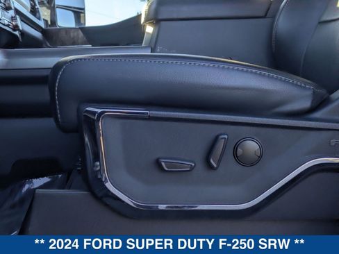 Used 2024 Ford F250 Lariat w/ Chrome Package image 22