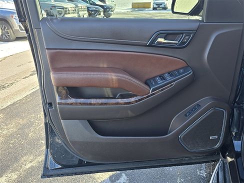 Used 2017 Chevrolet Tahoe Premier image 11
