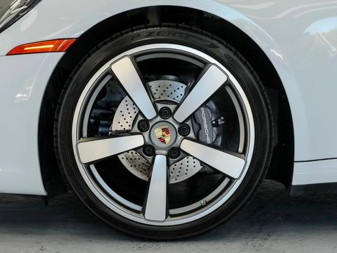 Used 2021 Porsche 911 GT3 RS image 8