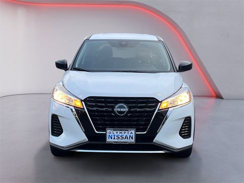 Used 2024 Nissan Kicks S image 8