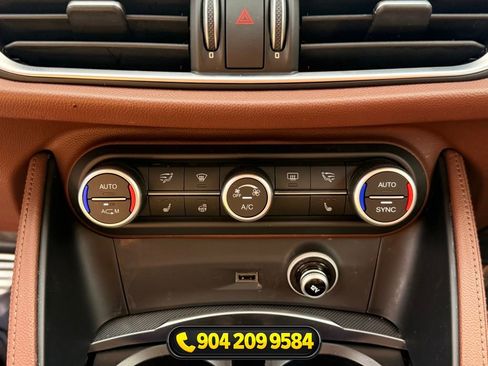 Used 2018 Alfa Romeo Stelvio Sport w/ Quick Order Package 22J Sport AWD/4WD image 16