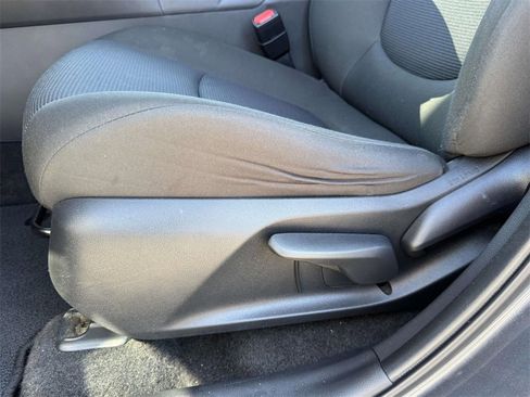 Used 2023 Toyota RAV4 LE image 18