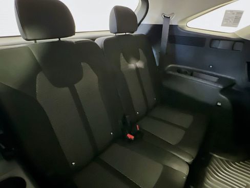 New 2026 Kia Sorento LX FWD image 21