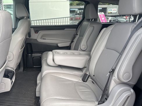 Used 2018 Honda Odyssey EX-L image 11