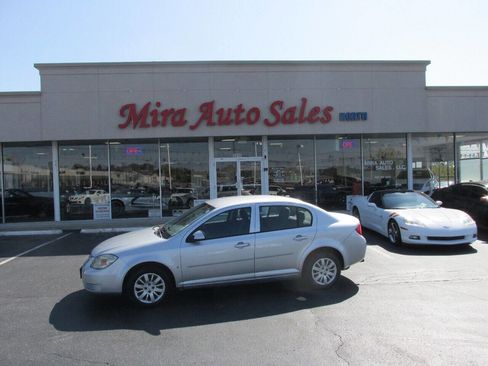 Used 2009 Chevrolet Cobalt LT image 2