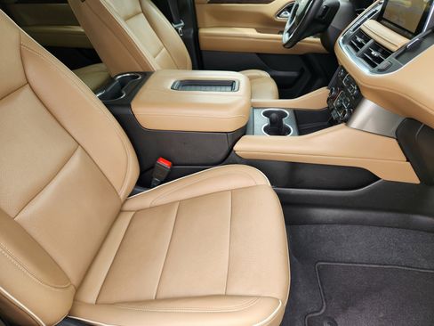 Used 2021 Chevrolet Tahoe Premier w/ Texas Edition AWD/4WD image 11