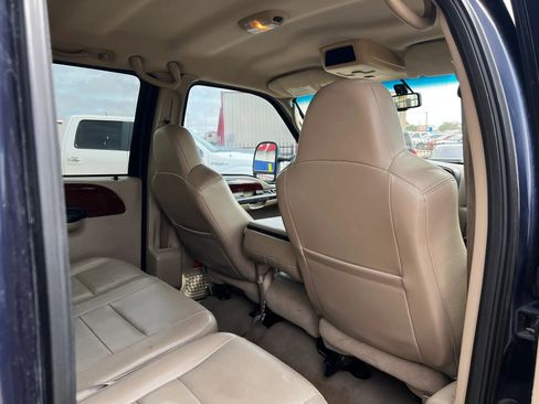 Used 2006 Ford F250 Lariat RWD image 21