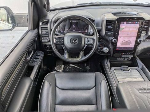 Used 2025 RAM 1500 Limited AWD/4WD image 17
