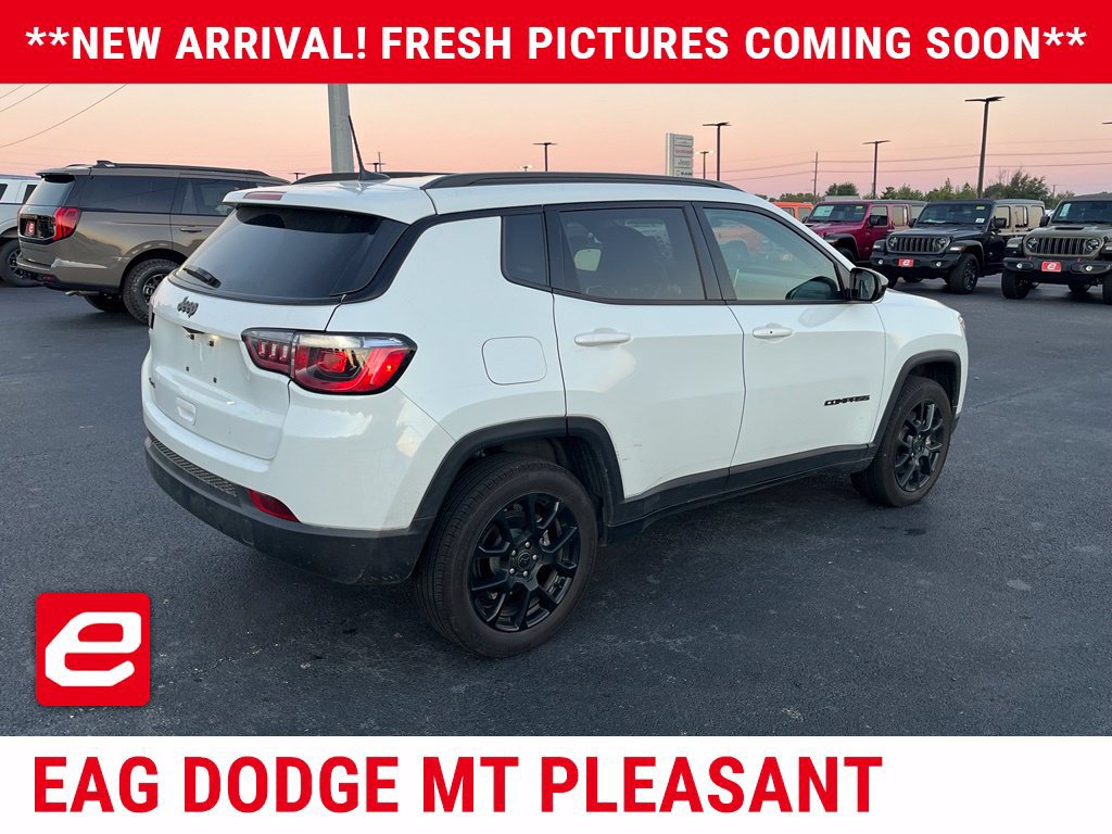 Used 2026 Jeep Compass Latitude AWD/4WD image 4