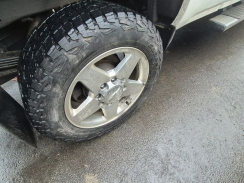 Used 2015 Chevrolet Silverado 2500 LTZ w/ LTZ Plus Package image 7