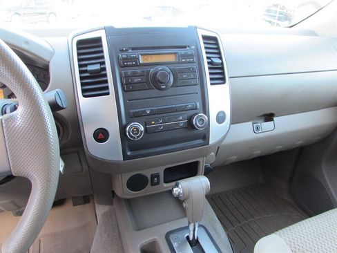 Used 2012 Nissan Frontier SV RWD image 14